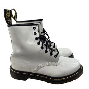 Dr Martens Combat Boots Womens 8 White Patent Leather Rock Streetwear Grunge